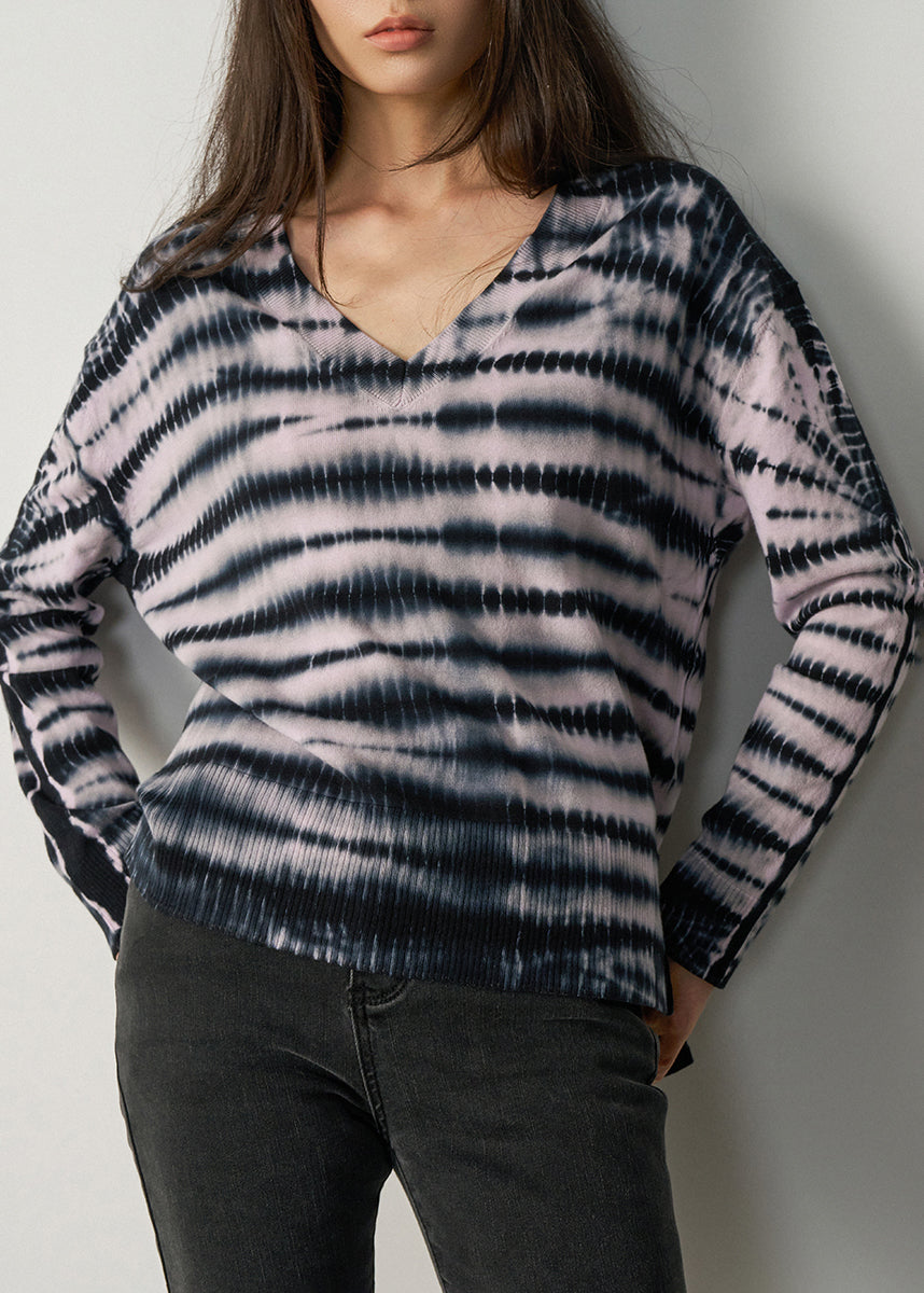 N.2104D LONG LINE DYE V-NECK