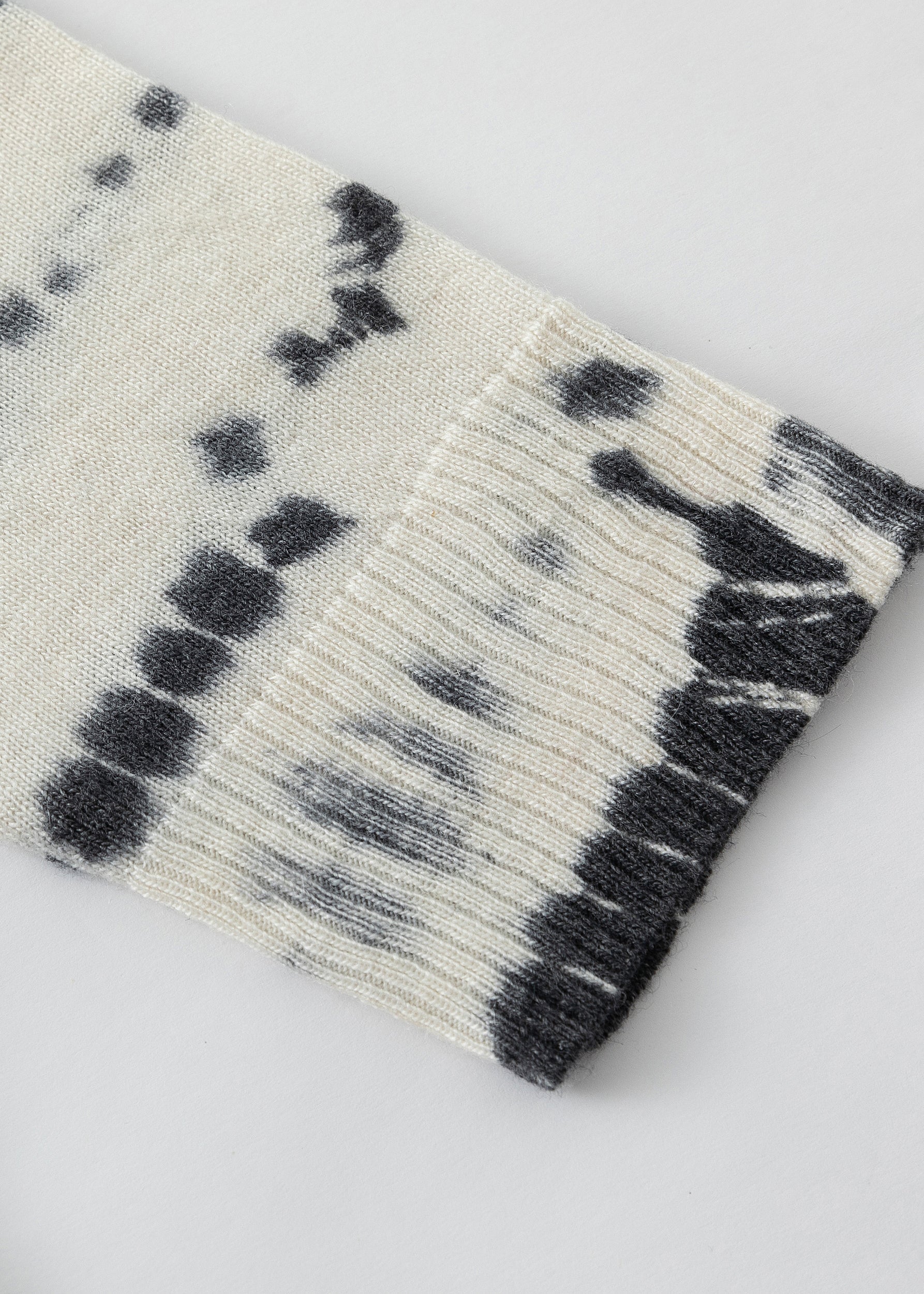 122 FINE KNIT TIE DYE SWEATER