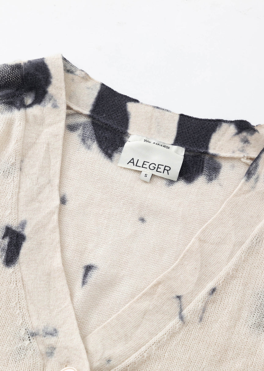 275 CASHMERE FEATHERWEIGHT CARDI PGA