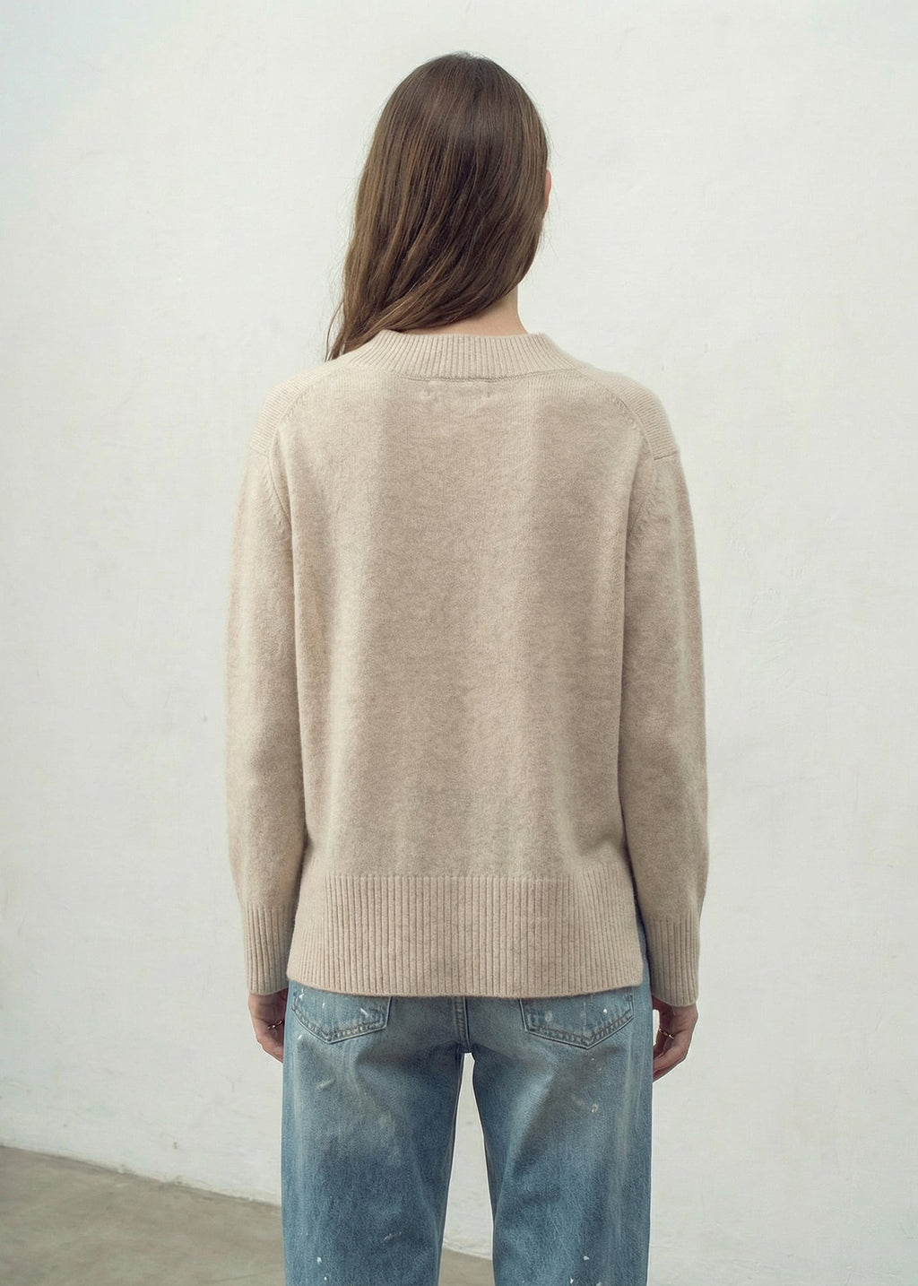 N.136 OVERSIZED V NECK