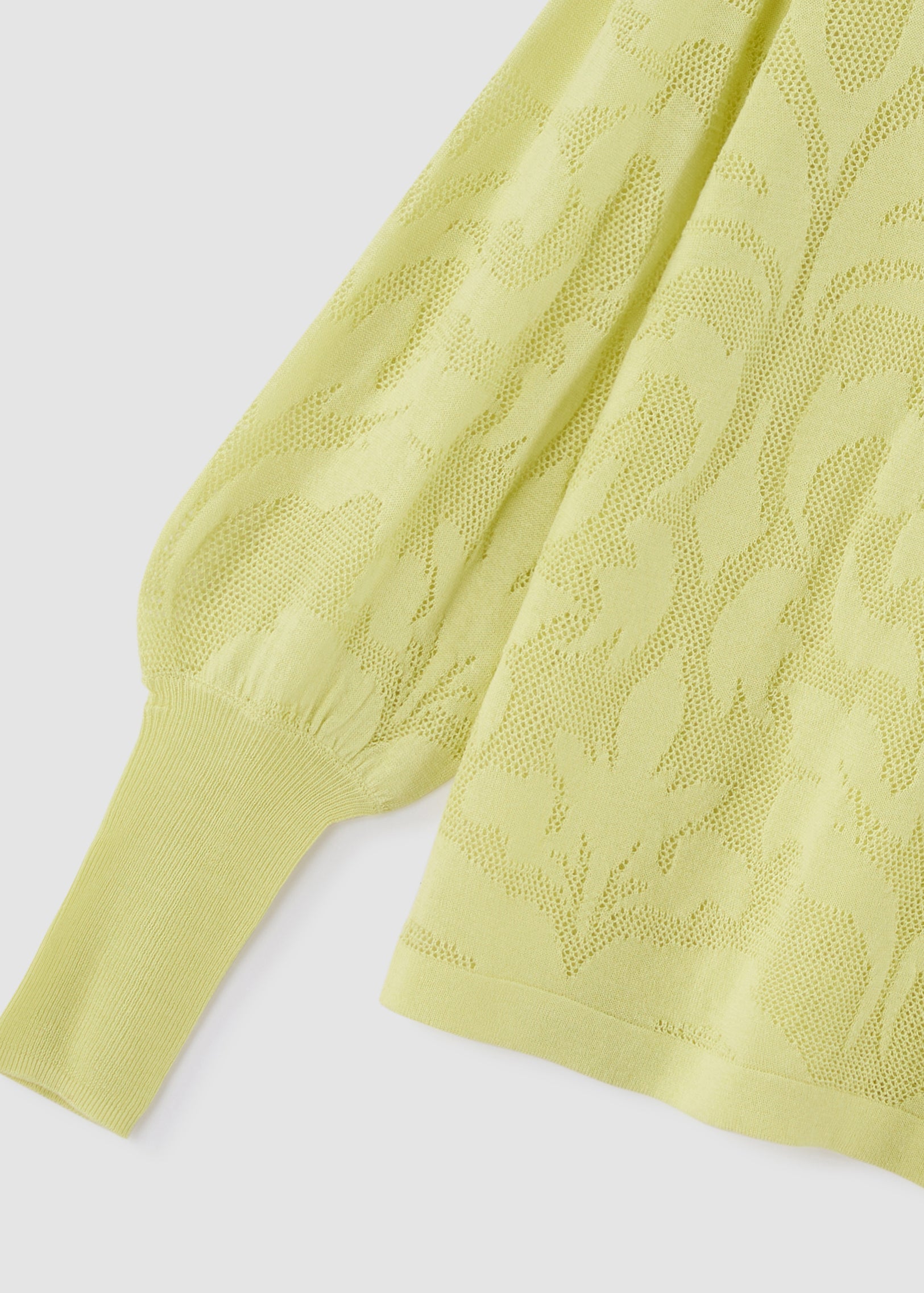 N.2343 FLORA BELL SLEEVE