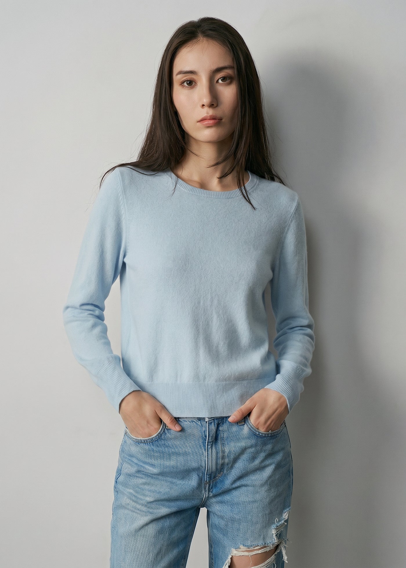 407 CASHMERE CLASSIC CREW WBL