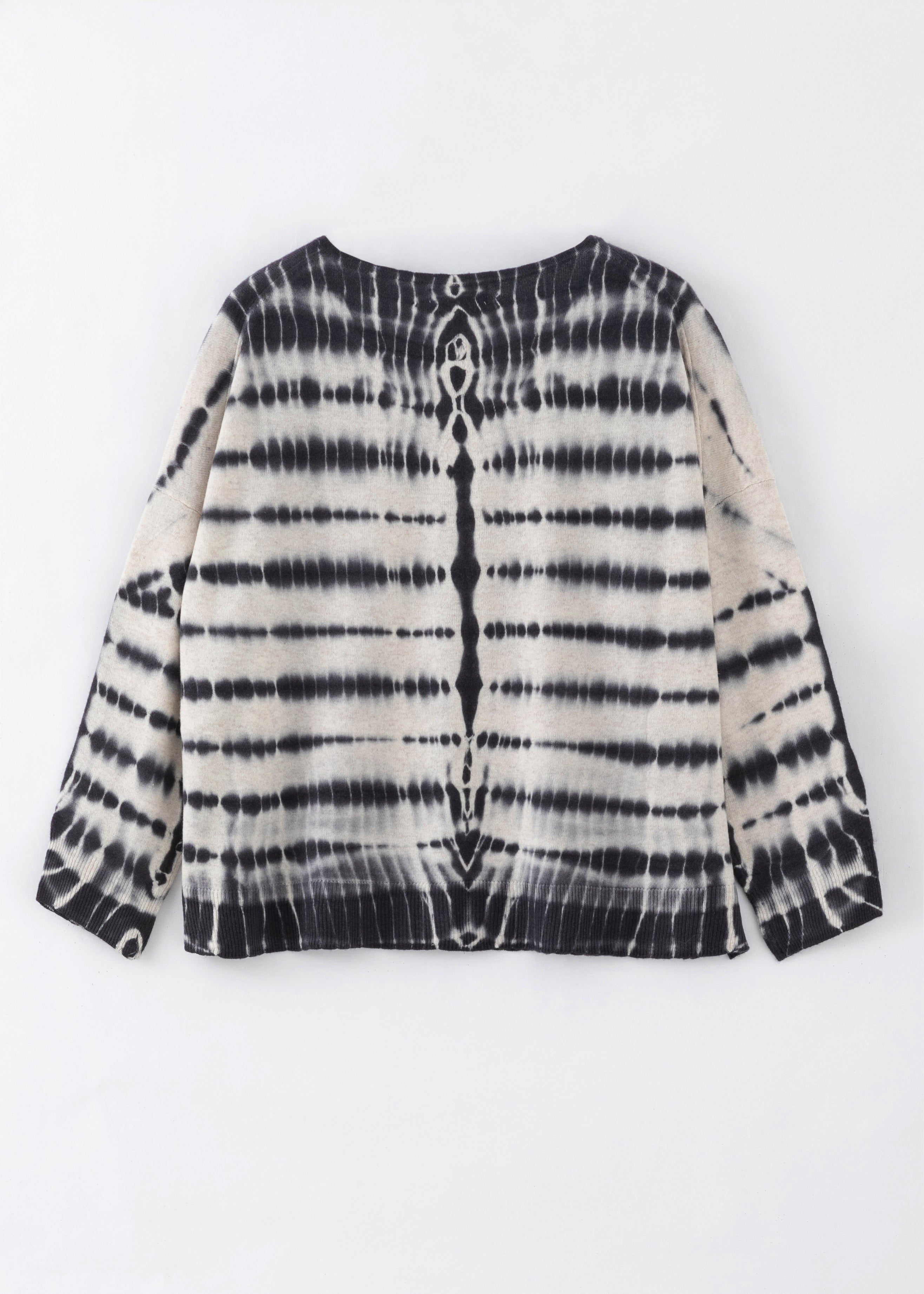 103D OVERSIZED DYE V NECK