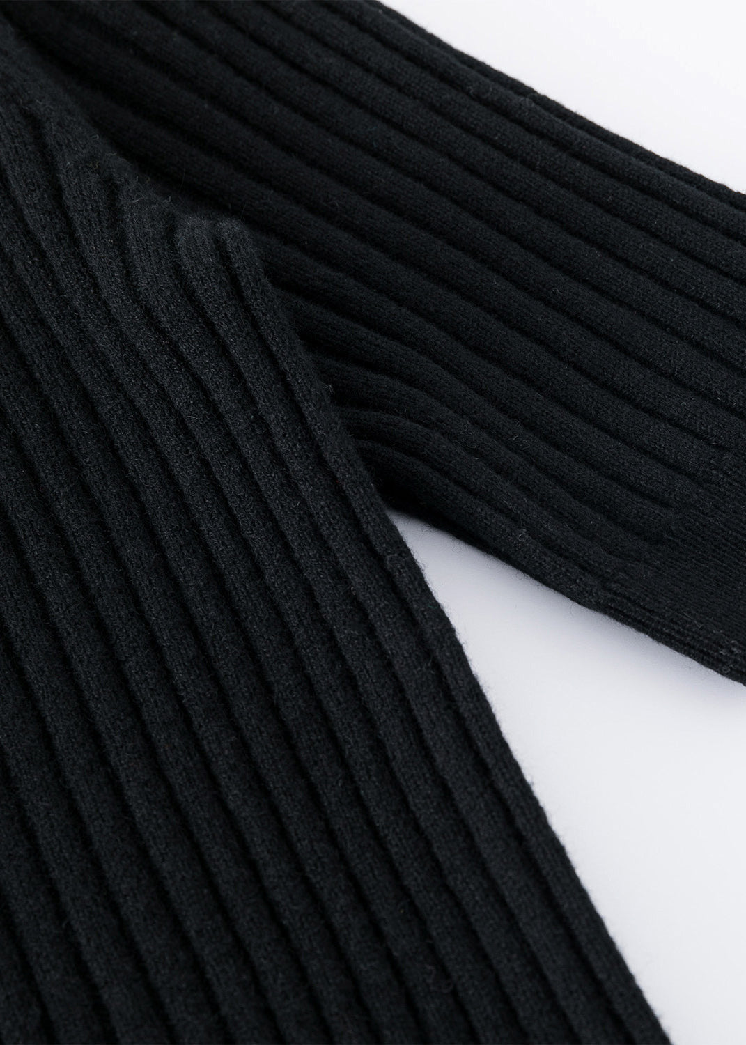 097 CASHMERE SHORT SLEEVE BLK