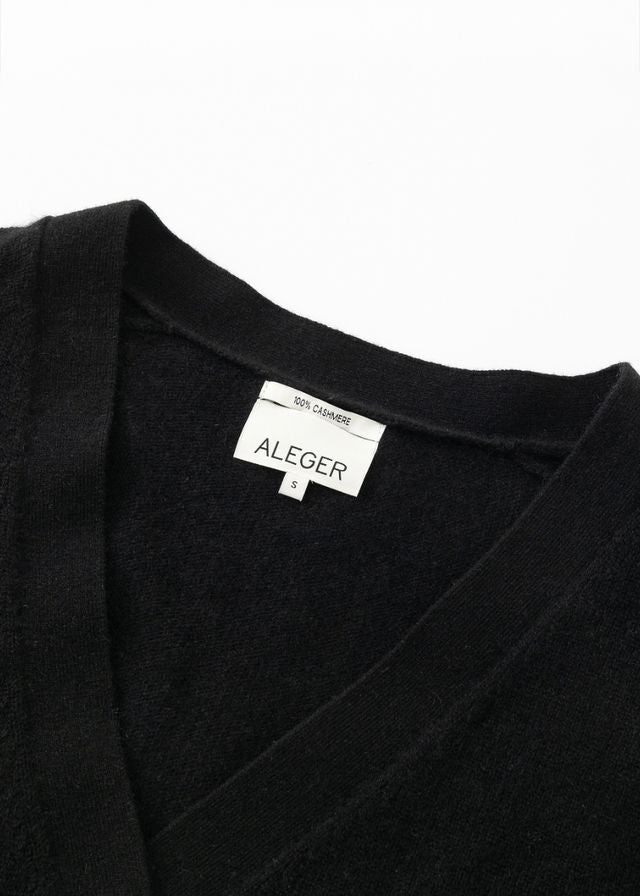 145 CASHMERE SEAM DETAIL CARDI BLK